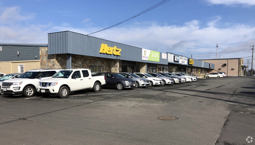 More Photos Of 11018-11028 Patriot Hwy, Fredericksburg Storefront Retail Office For Lease