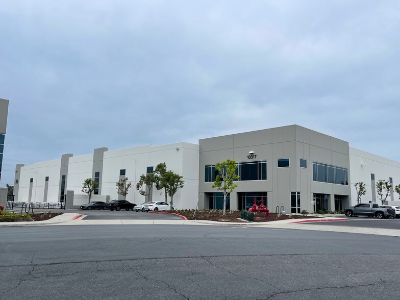 More Photos Of 10317 Birtcher Dr, Jurupa Valley Warehouse For Lease