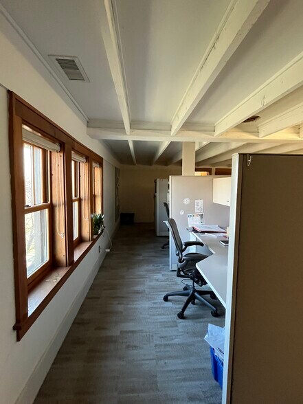 More Photos Of 201 S Ann Arbor St, Saline Office For Sale