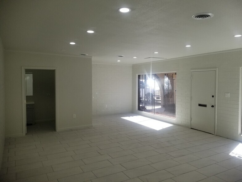 More Photos Of 111 W Florence Blvd, Casa Grande Office For Lease
