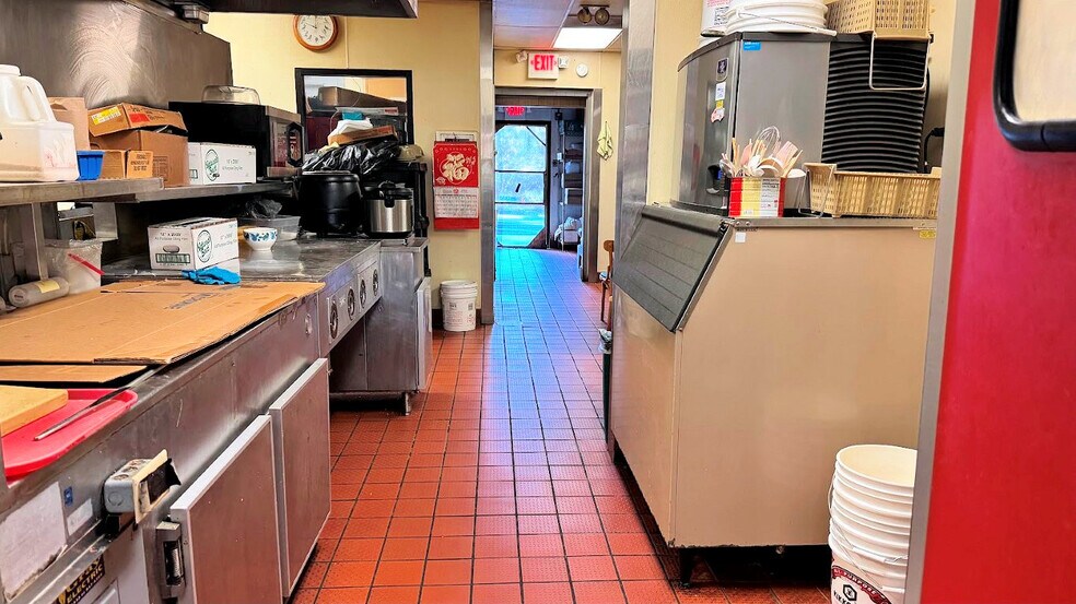 More Photos Of 630 S Frontage Rd, Wisconsin Dells Fast Food For Sale