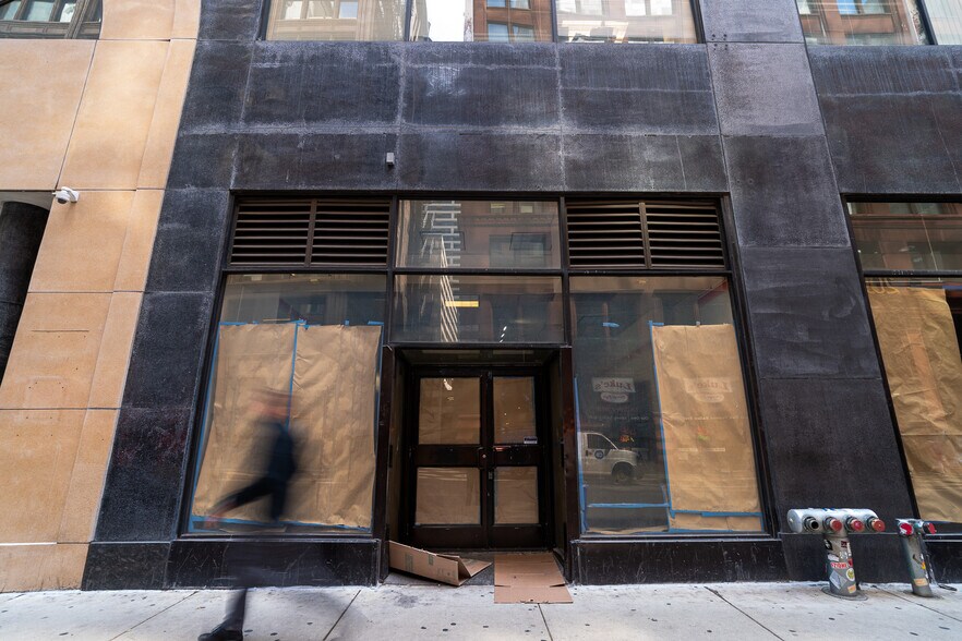 More Photos Of 216 W Jackson Blvd, Chicago Office For Lease