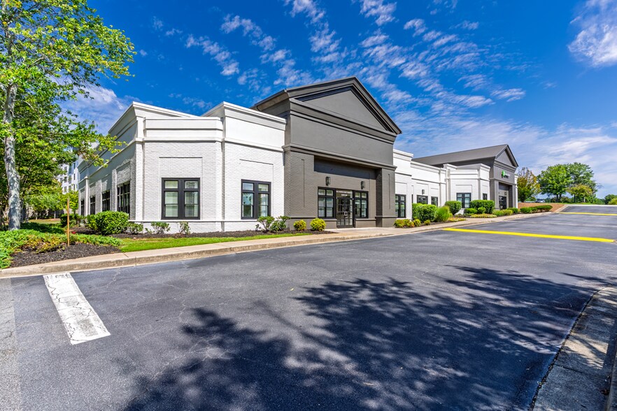 More Photos Of 7855 N Point Pky, Alpharetta Freestanding For Lease