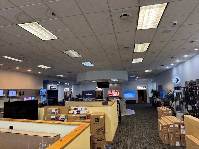 More Photos Of 201 E Pittsburgh St, Greensburg General Retail For Sale