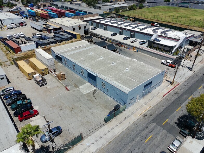 More Photos Of 1309 E Hill St, Signal Hill Warehouse For Sale