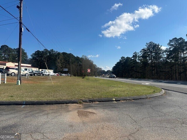 More Photos Of 3336 N Expressway, Griffin Industrial For Sale