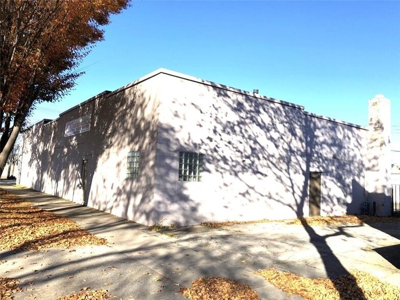 More Photos Of 631 West Ave, Rochester Warehouse For Sale