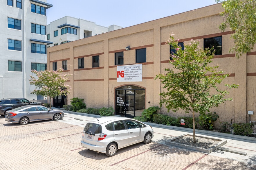 More Photos Of 128 W Walnut Ave, Monrovia Research And Development For Lease