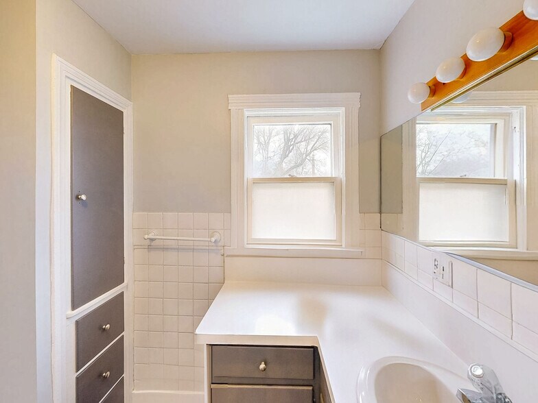 More Photos Of 1367 W Ridge Rd, Rochester Office For Sale