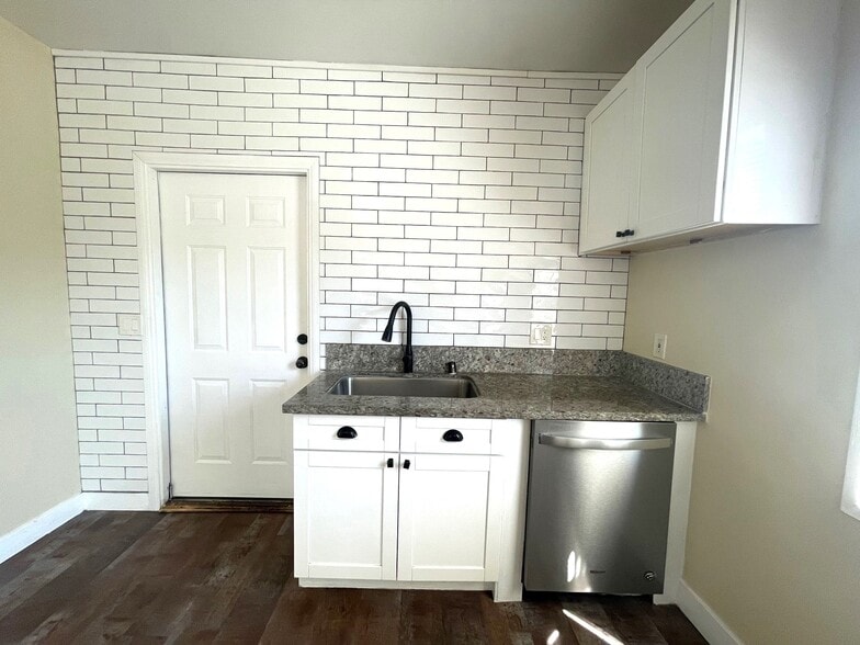 More Photos Of 531 N Virginia Ct, Long Beach Apartments For Sale