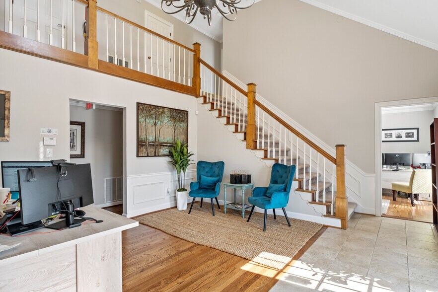 More Photos Of 2615 Sandy Plains Rd, Marietta Medical For Sale