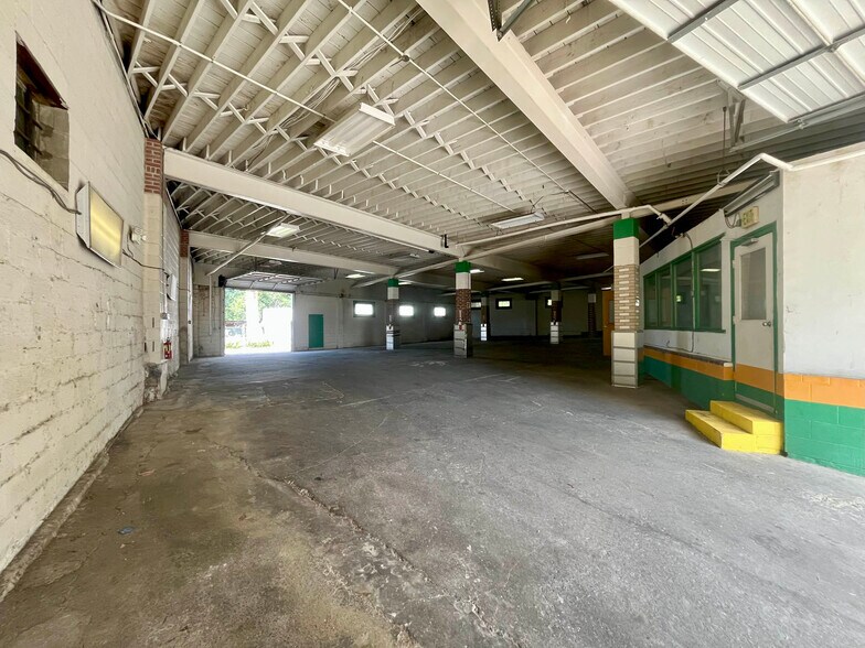 More Photos Of 344 E 25th St, Baltimore Industrial For Sale