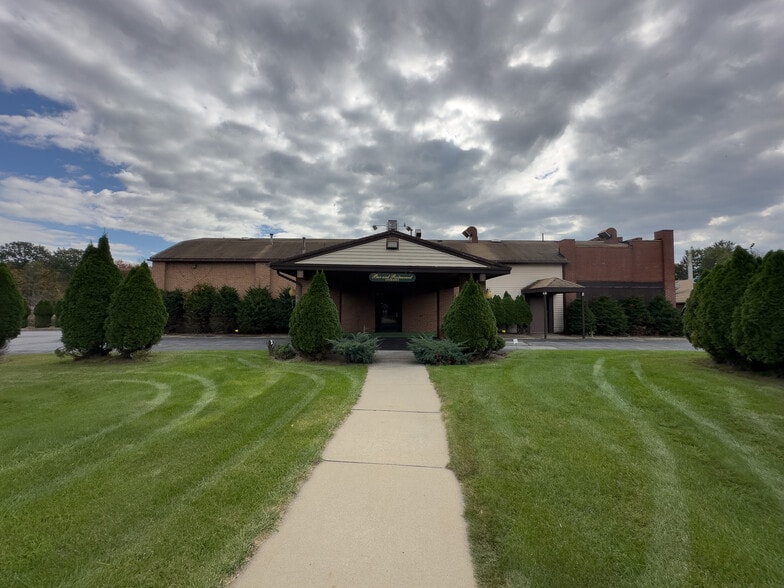 More Photos Of 2955-2961 State Route 9, Ballston Spa, NY 12020, Ballston Spa Hotel For Lease