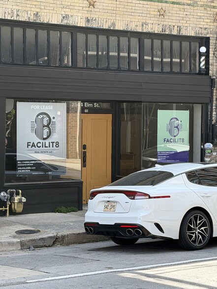 Primary Photo Of 2544 Elm St, Dallas Storefront For Lease