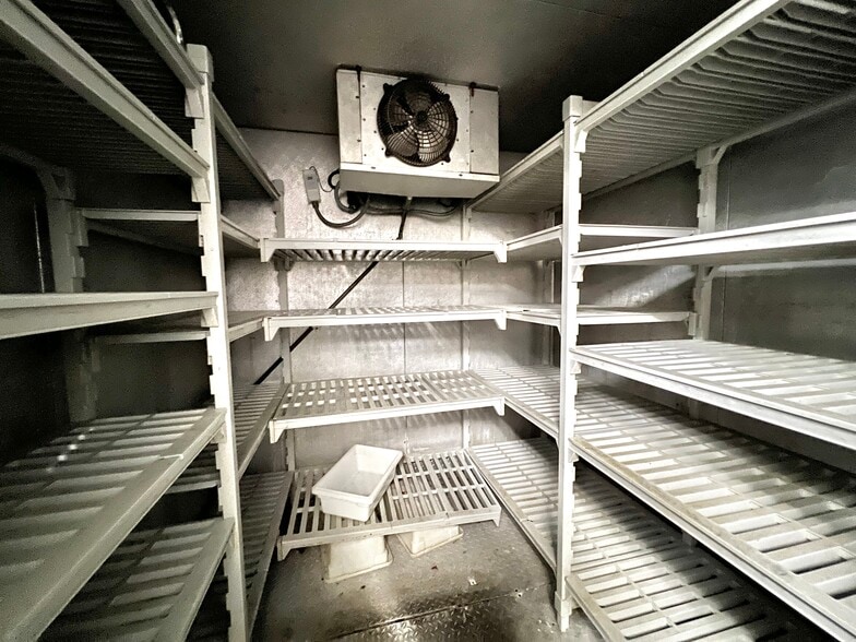 More Photos Of 223 Valencia Ave, Coral Gables Restaurant For Lease