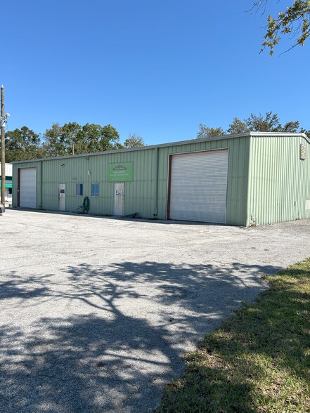 Primary Photo Of 7916 Evies Way, Port Richey Industrial For Lease