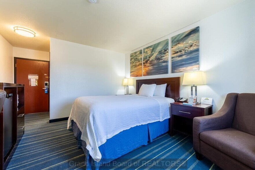 More Photos Of 2620 N Diers Ave, Grand Island Hotel For Sale