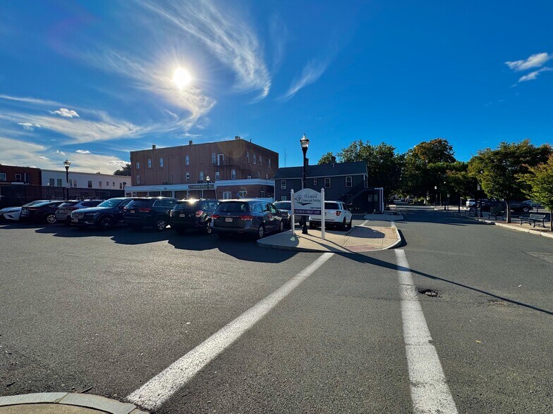 More Photos Of 38 Elm St, Westfield Storefront Retail Office For Lease