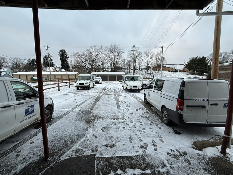 More Photos Of 120-126 N Wooster Ave, Strasburg Storefront Retail Residential For Sale