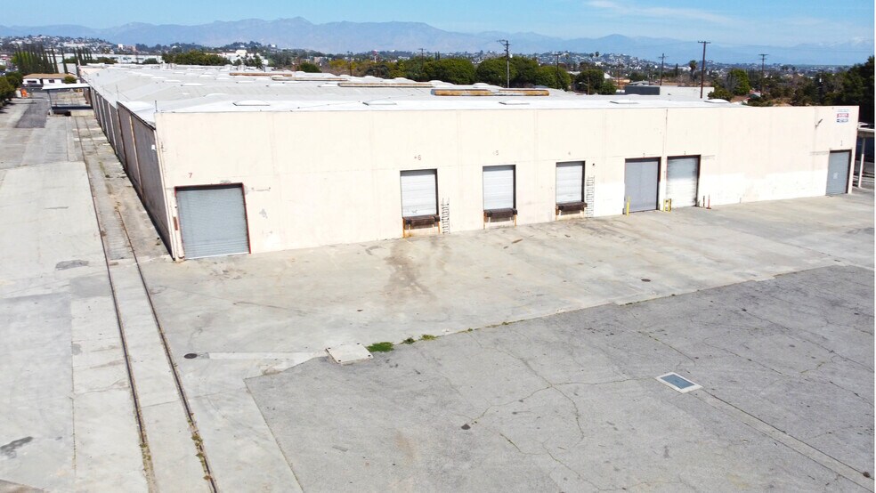 More Photos Of 1363 S Bonnie Beach Pl, Commerce Warehouse For Lease