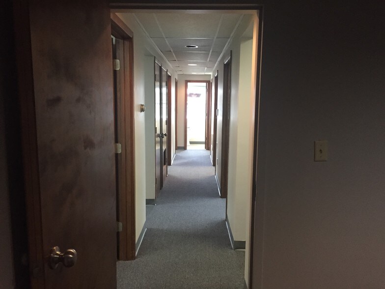 More Photos Of 1900 Murray Ave, Pittsburgh Office For Lease