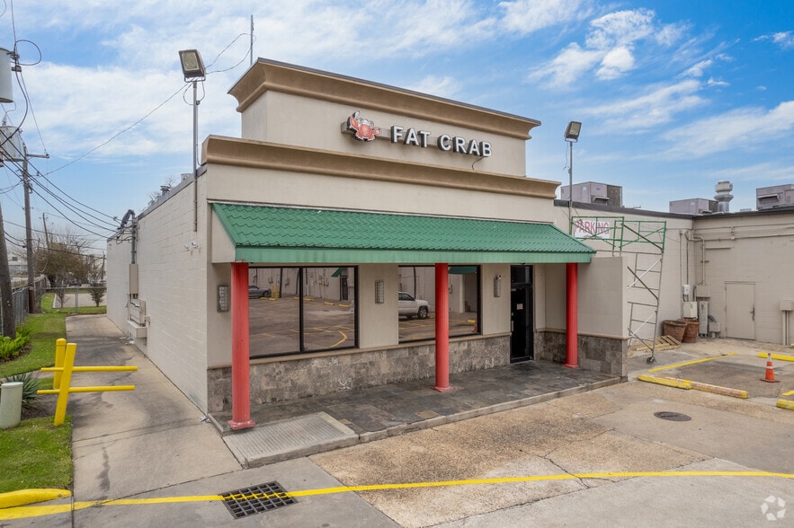 More Photos Of 5901 Westheimer Rd, Houston Unknown For Lease