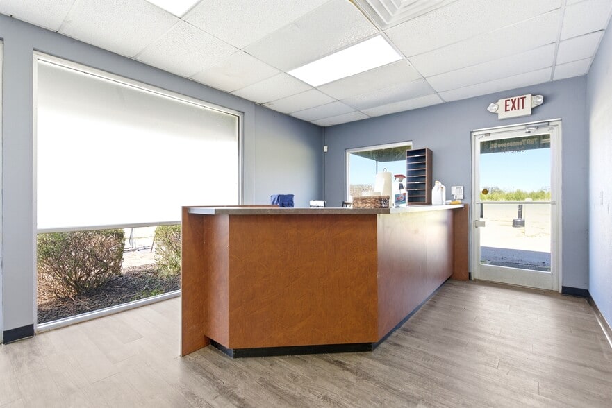 More Photos Of 789 Tennessee St, Bolivar Specialty For Sale