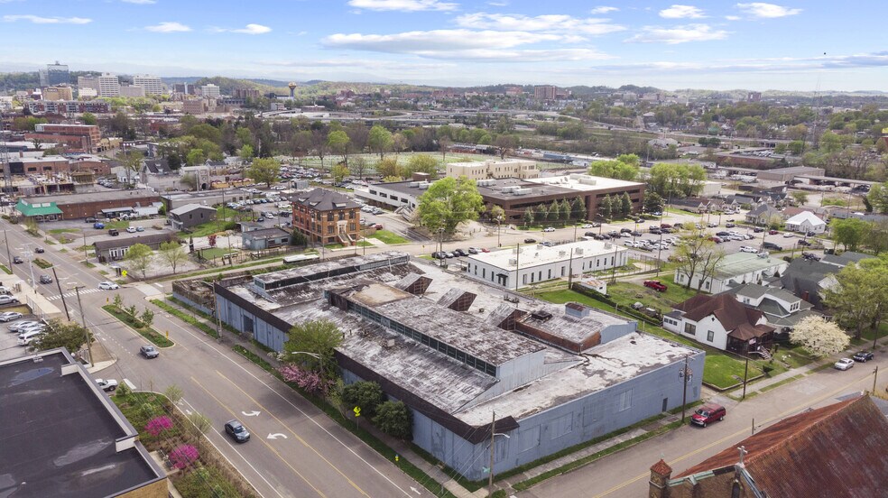 More Photos Of 1013 N Central St, Knoxville Warehouse For Sale