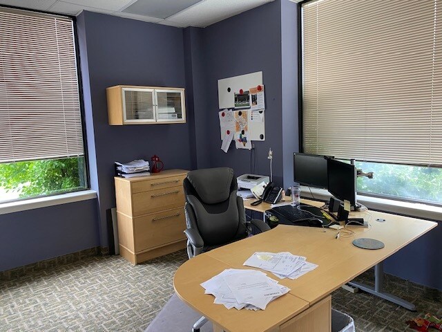 More Photos Of 10501-10553 Battleview Pky, Manassas Light Distribution For Lease