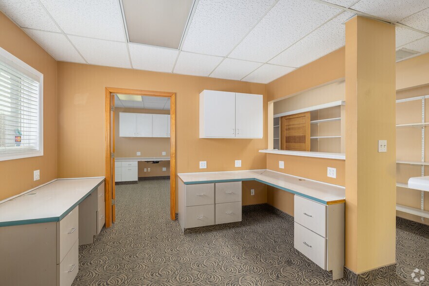 More Photos Of 5300 W Main St, Belleville Medical For Sale