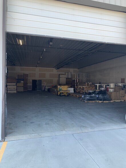 More Photos Of 320 Packerland Dr, Green Bay Manufacturing For Lease