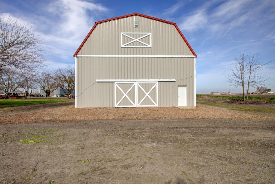 More Photos Of 9194 CA-152, Dos Palos Land For Sale