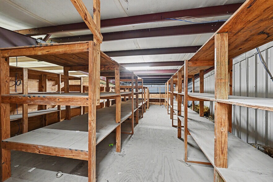 More Photos Of 11421 Interstate 10 E, Baytown Service For Lease