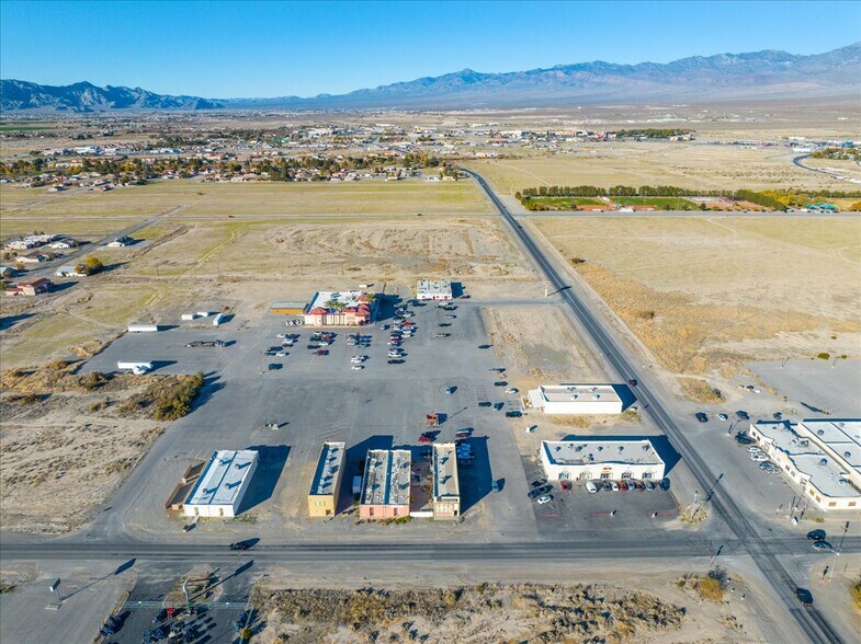 More Photos Of 1700 S Pahrump Valley Blvd, Pahrump Storefront For Sale