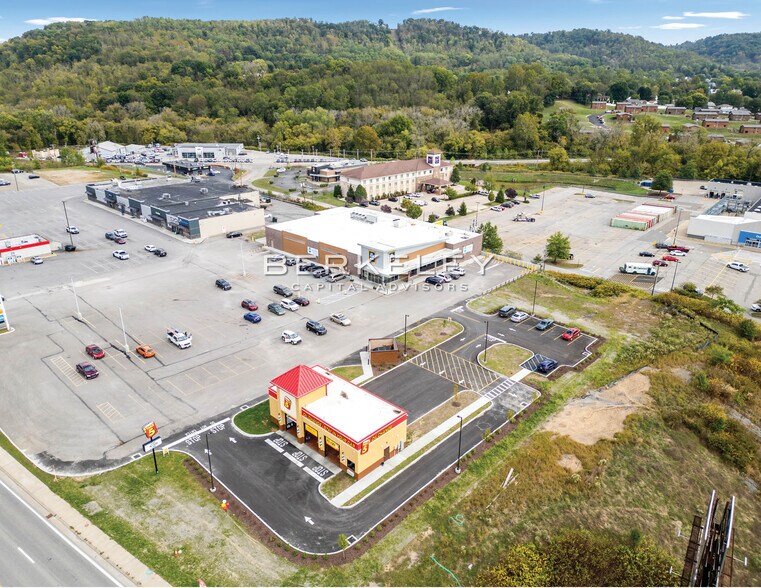 More Photos Of 200 Lafayette Ave, Moundsville Freestanding For Sale