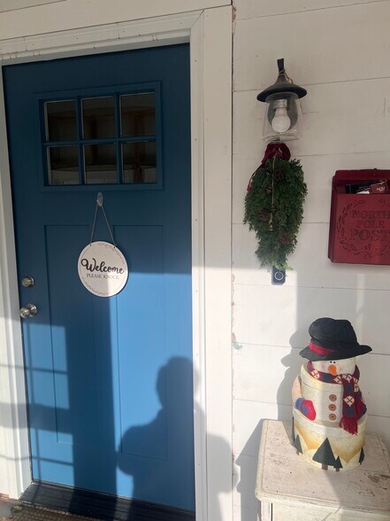 More Photos Of 135 Main St, Chatham Medical For Lease