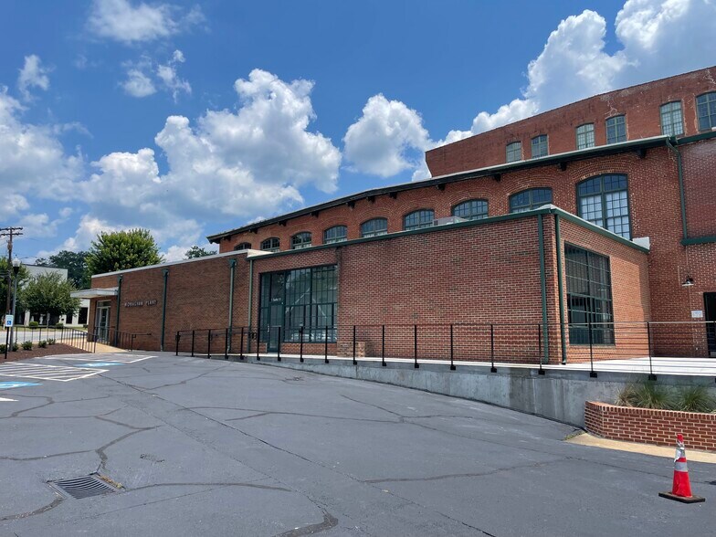 More Photos Of 201 Smythe St, Greenville Apartments For Lease