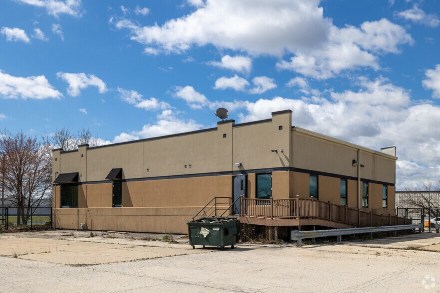 More Photos Of 16720 New Lenox Rd, Joliet Manufacturing For Sale