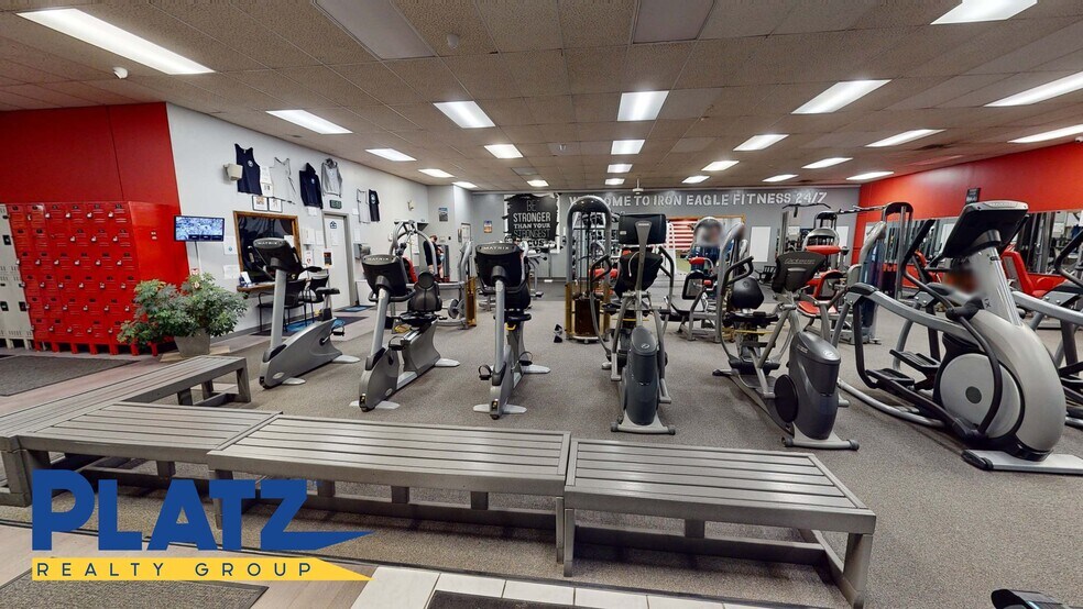 More Photos Of 125 E Liberty St, Hubbard Auto Dealership For Sale