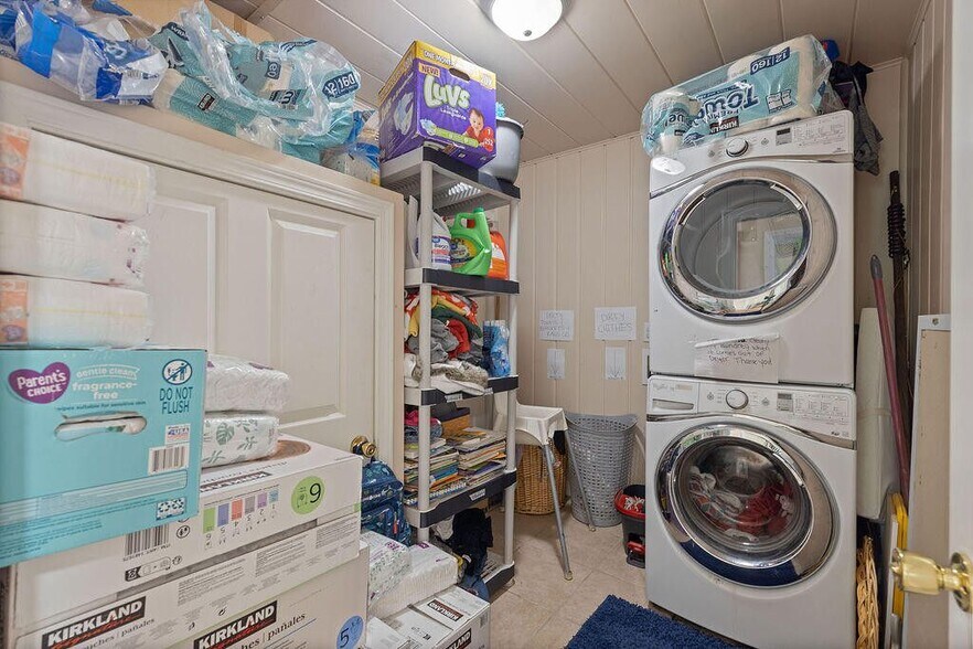 More Photos Of 119 SW 7th St, Redmond Daycare Center For Sale