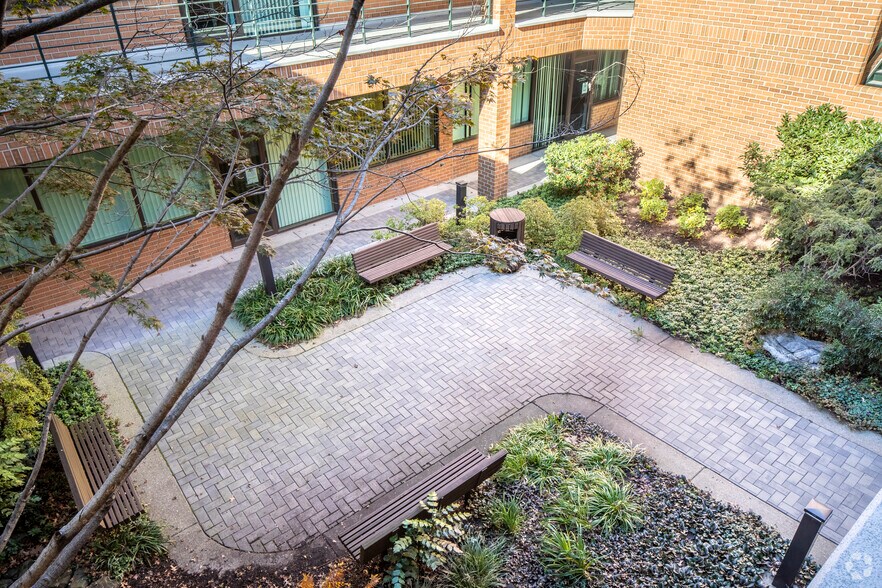 More Photos Of 133 Defense Hwy, Annapolis Medical For Lease