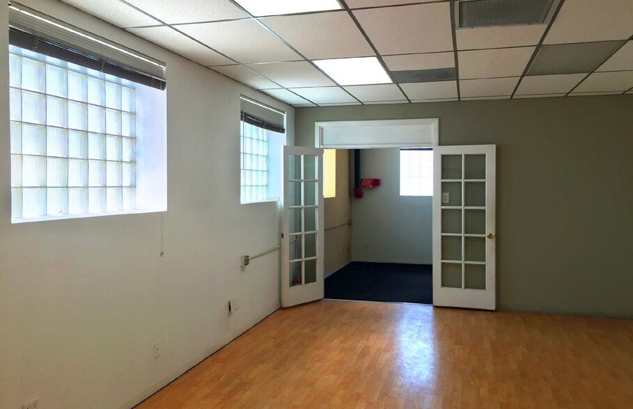More Photos Of 8571-8575 Washington Blvd, Los Angeles Freestanding For Lease