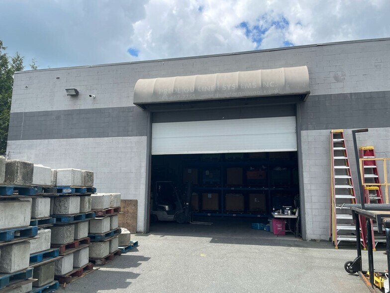More Photos Of 26020 31B Ave, Langley Twp Flex For Lease