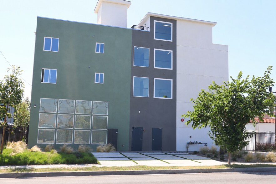 Primary Photo Of 10501 Wilmington Ave, Los Angeles Apartments For Sale