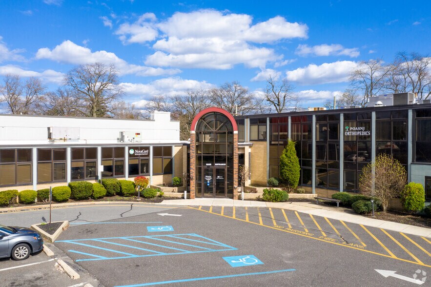 More Photos Of 17 White Horse Pike, Haddon Heights Medical For Sale