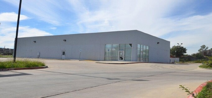 More Photos Of 3520 S Dairy Ashford Rd, Houston Freestanding For Sale