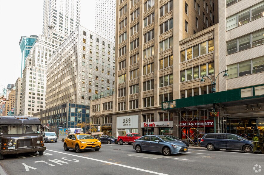 More Photos Of 369 Lexington Ave, New York Office For Lease