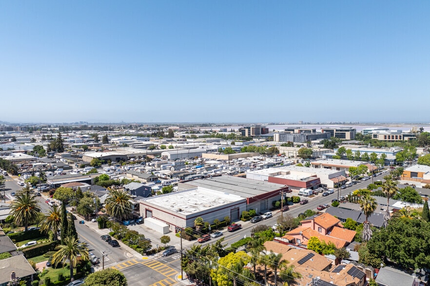 More Photos Of 2985 Fair Oaks Ave, Redwood City Warehouse For Lease