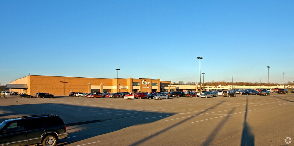 More Photos Of 548-658 E Broad St, Pataskala Storefront For Lease