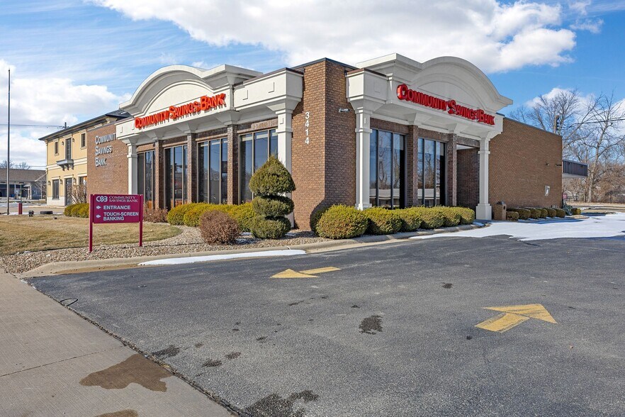 Primary Photo Of 3414 Mount Vernon Rd SE, Cedar Rapids Office For Sale